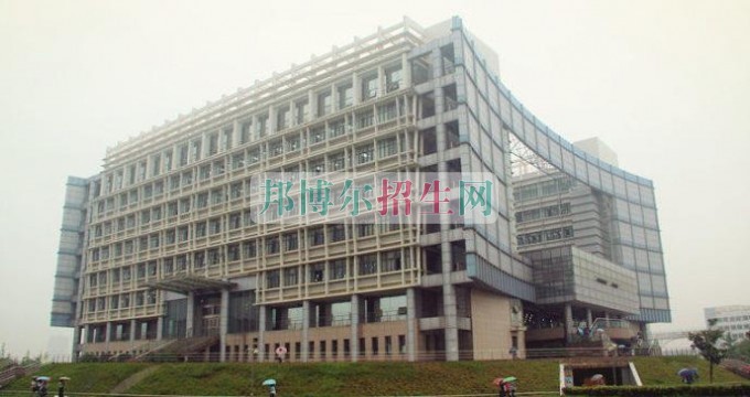 安徽財經大學招生辦聯(lián)系電話