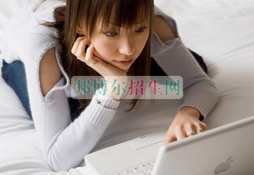 女生學計算機網(wǎng)絡技術(shù)怎么樣