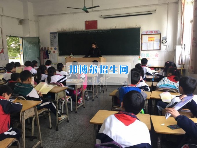 川北幼兒師范高等?？茖W(xué)校職場(chǎng)揚(yáng)帆 逐夢(mèng)起航