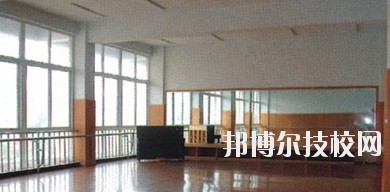 四川現(xiàn)代藝術(shù)學(xué)校2020年報名條件、招生要求、招生對象