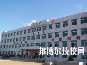 江西于都職業(yè)中等專業(yè)學(xué)校地址在哪里