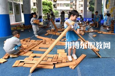 成都2021年哪個大專學校幼師學校好