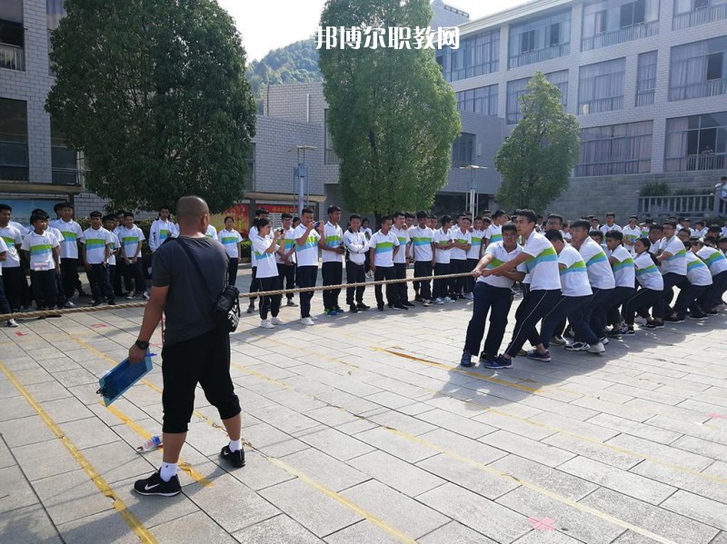 臨滄財(cái)貿(mào)學(xué)校2021年報(bào)名條件、招生要求、招生對(duì)象