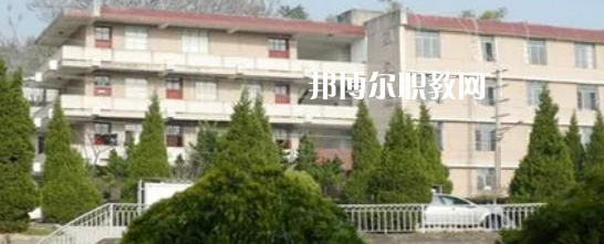 內(nèi)江市市中區(qū)科特電腦職業(yè)技術(shù)學(xué)校2023年學(xué)費(fèi)、收費(fèi)多少